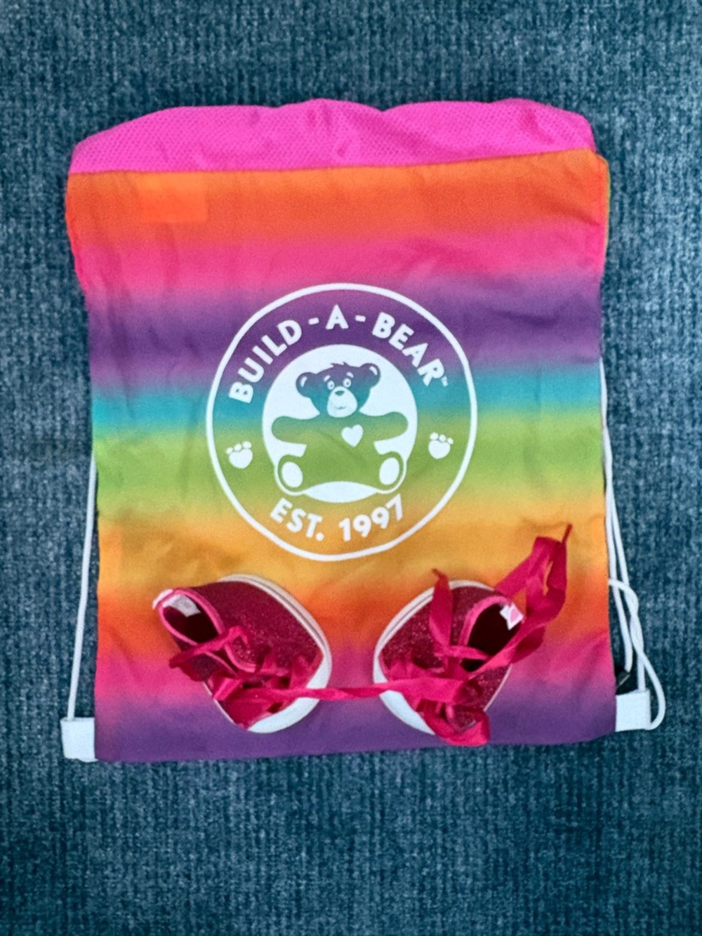 Build-A-Bear Accessory Bundle Rainbow Drawstring Bag with Hot Pink Glitter Shoes